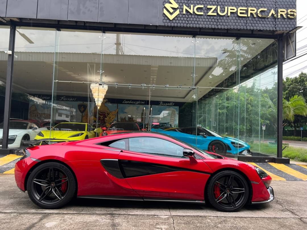 2016 McLaren 570S สีขาว (รูปที่ 14)