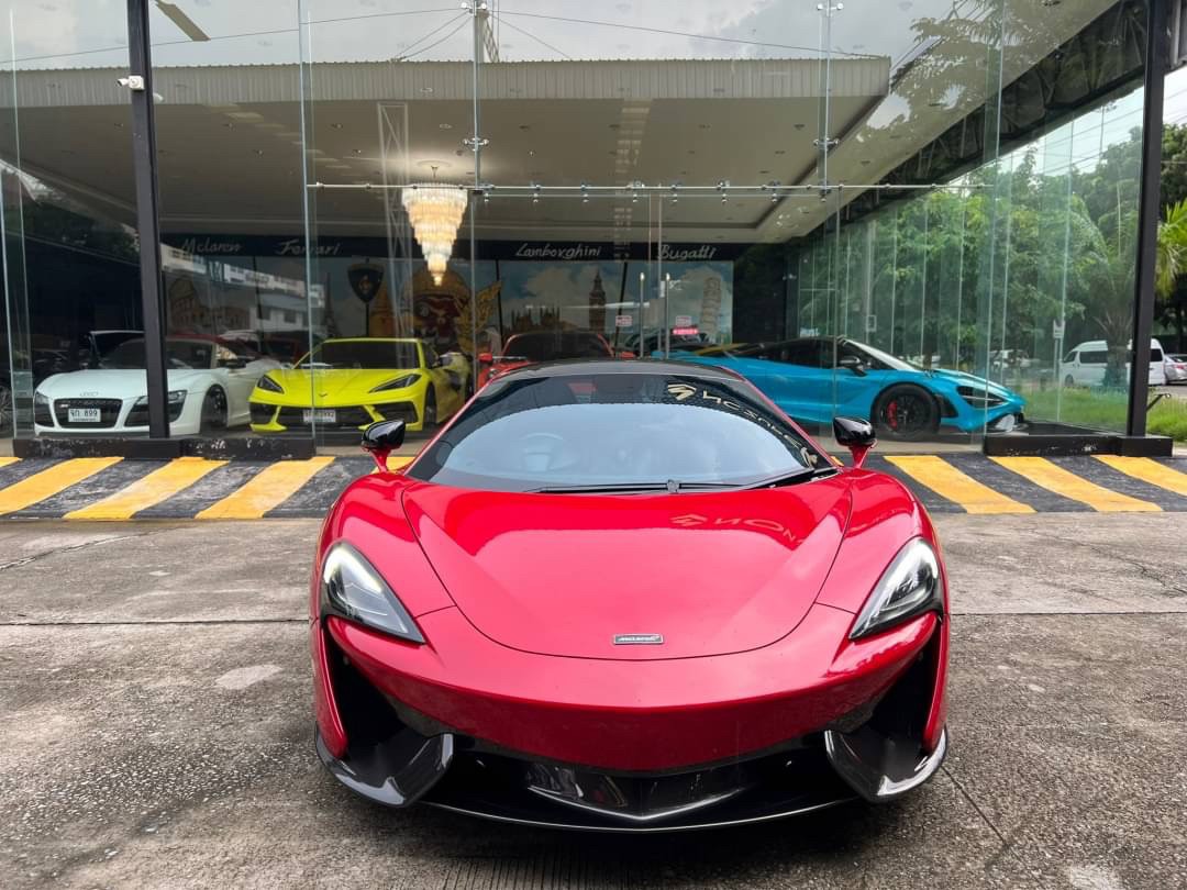2016 McLaren 570S สีขาว (รูปที่ 12)