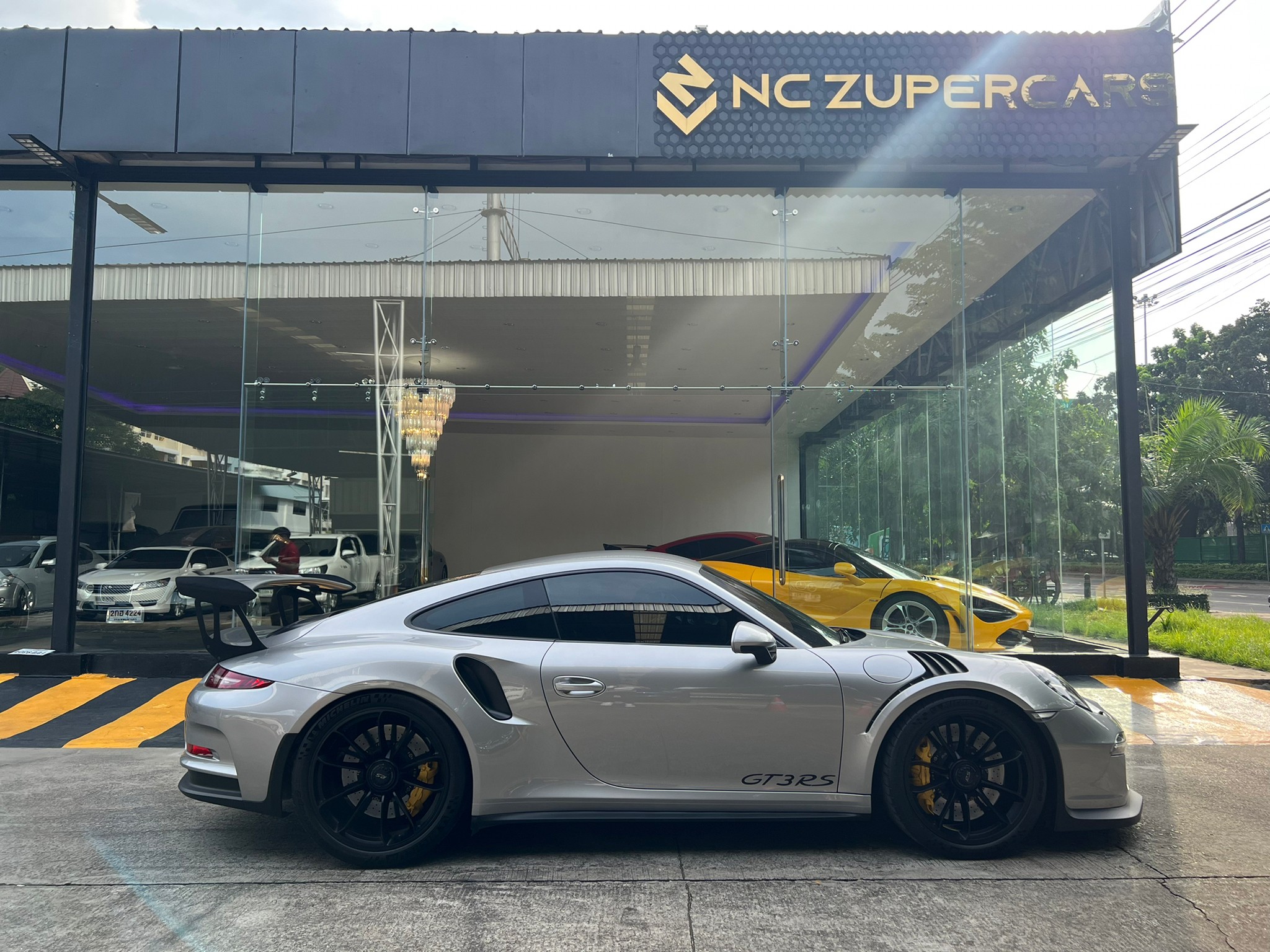 2016 Porsche 991.1 GT3 RS สีเทา (รูปที่ 16)