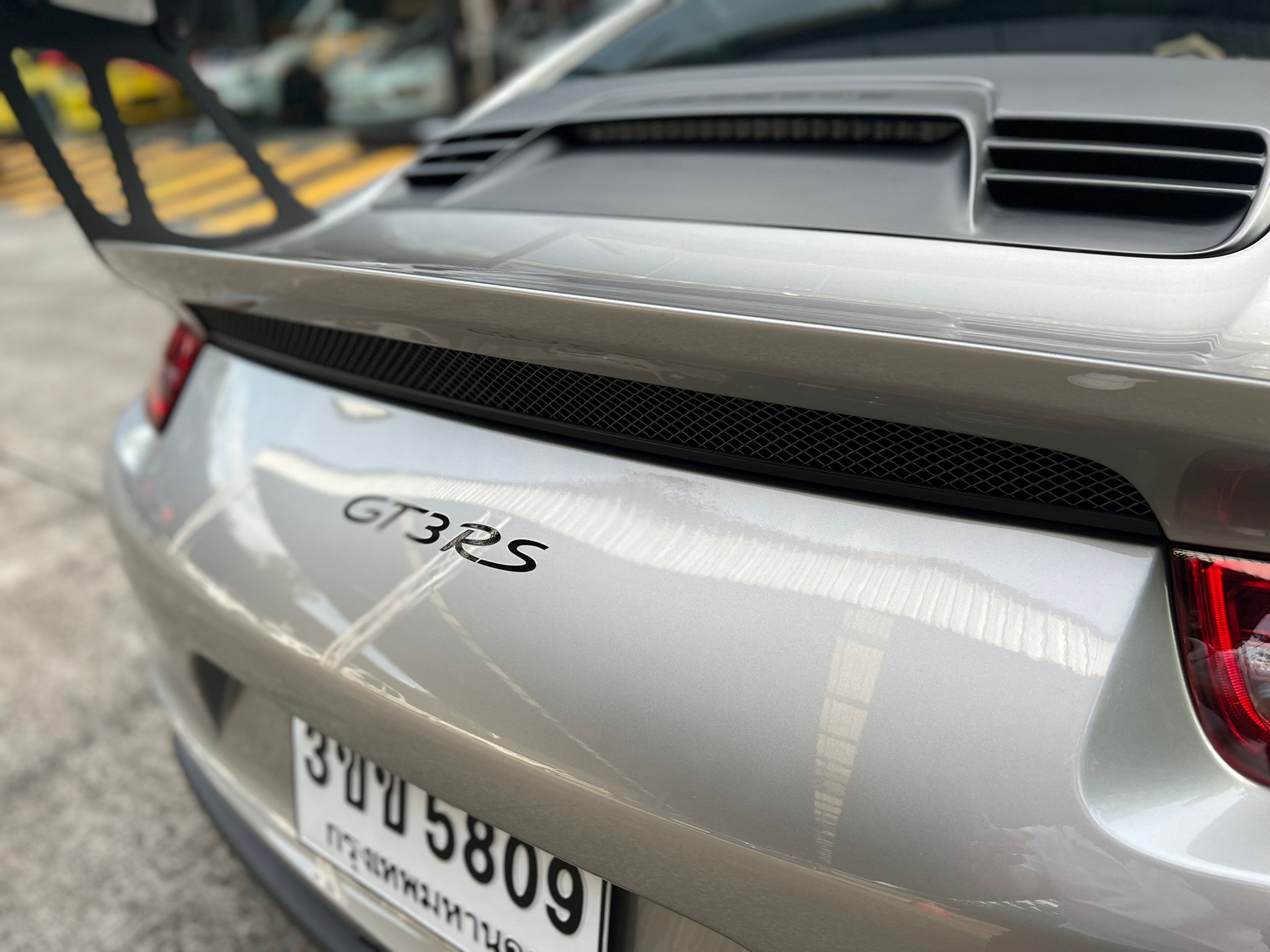 2016 Porsche 991.1 GT3 RS สีเทา (รูปที่ 4)