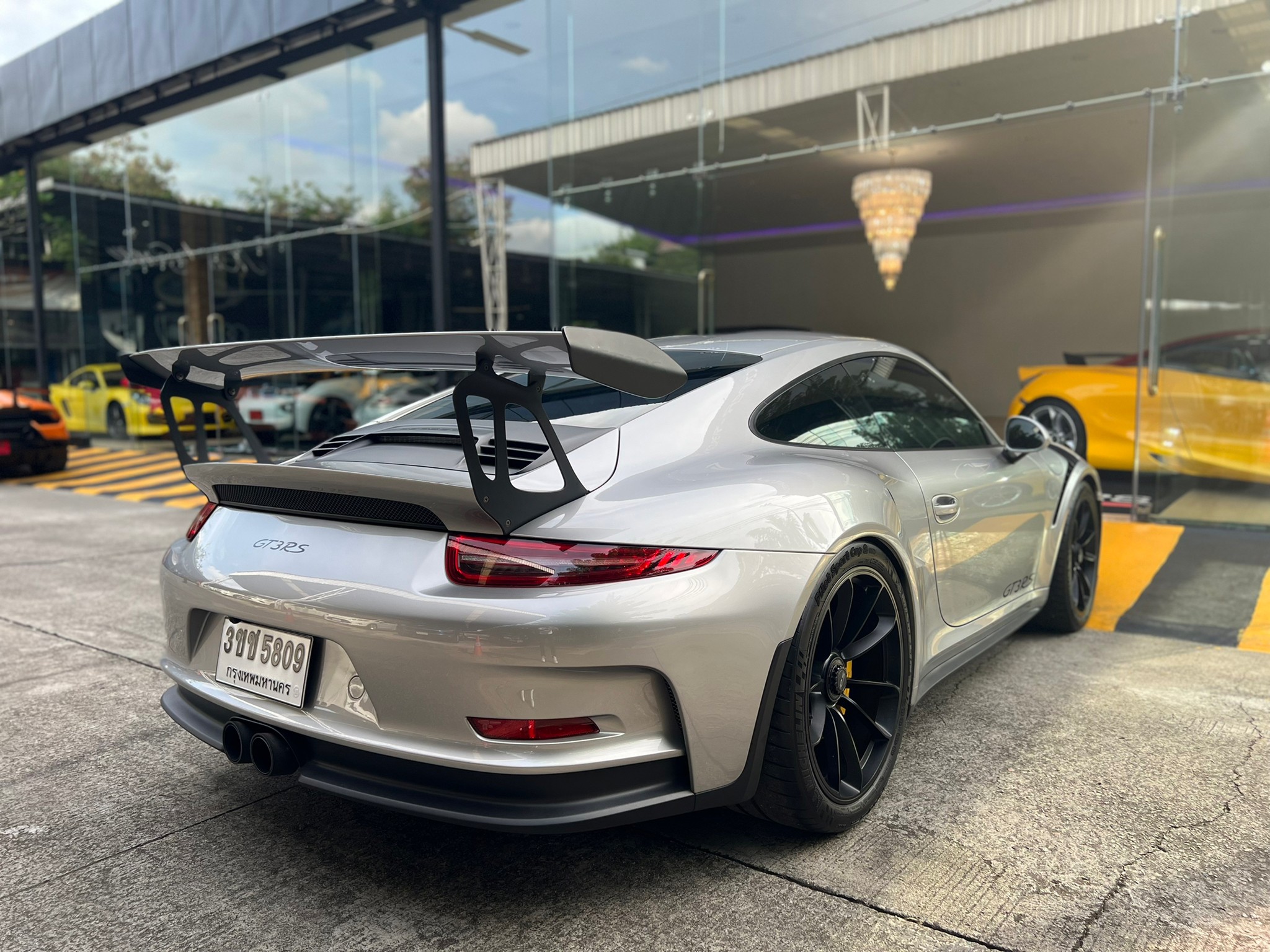 2016 Porsche 991.1 GT3 RS สีเทา (รูปที่ 12)