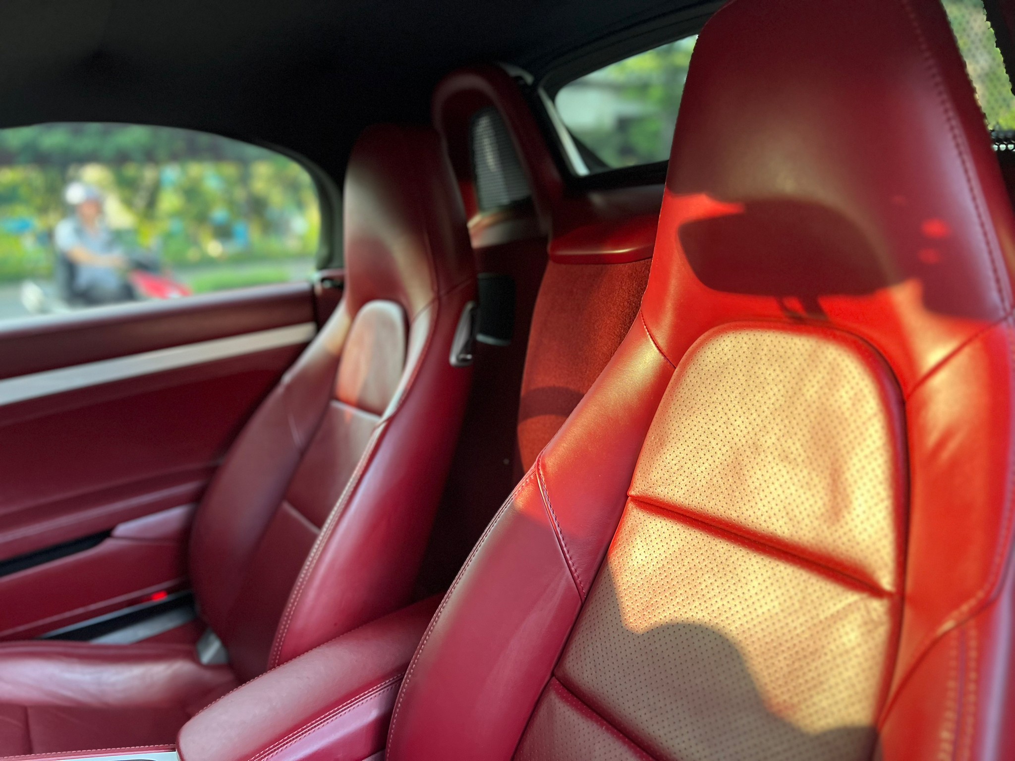2016 Porsche BOXSTER S 718 สีขาว (รูปที่ 11)