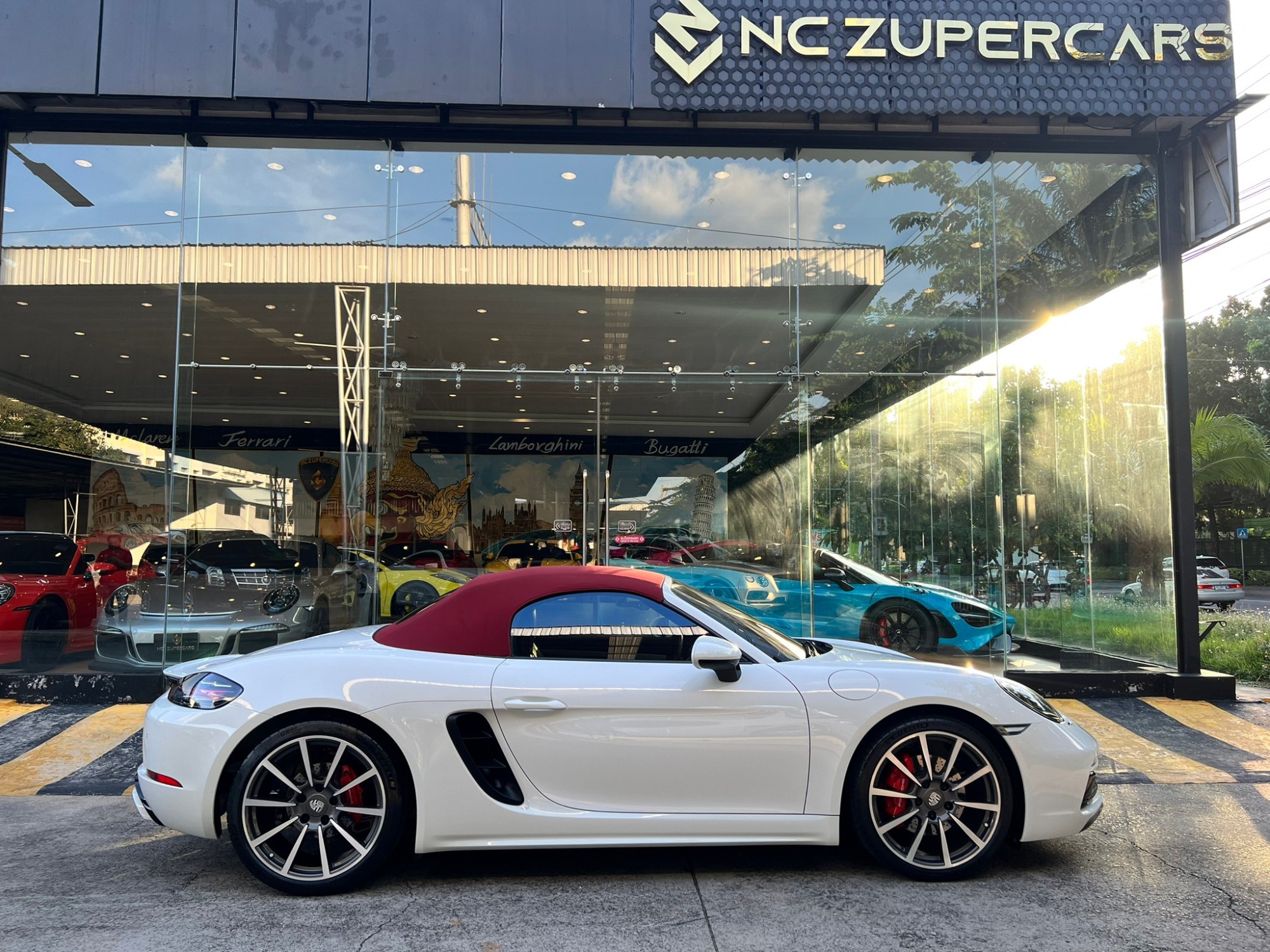 2016 Porsche BOXSTER S 718 สีขาว (รูปที่ 6)