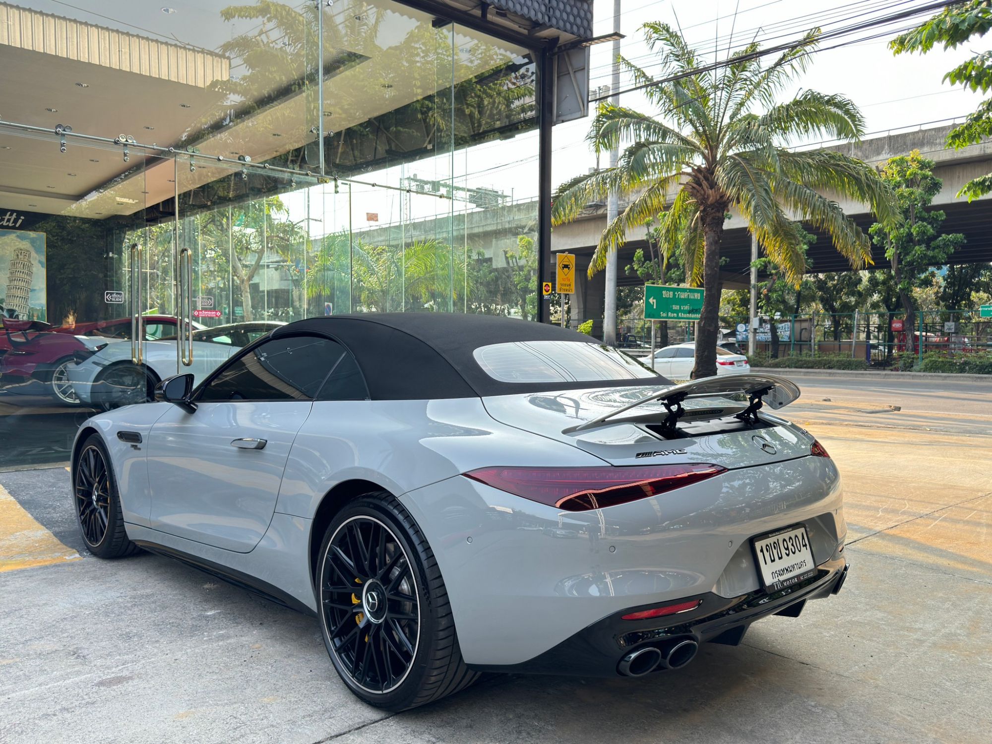 2023 Mercedes-Benz SL43 AMG night package สีเทา (รูปที่ 8)