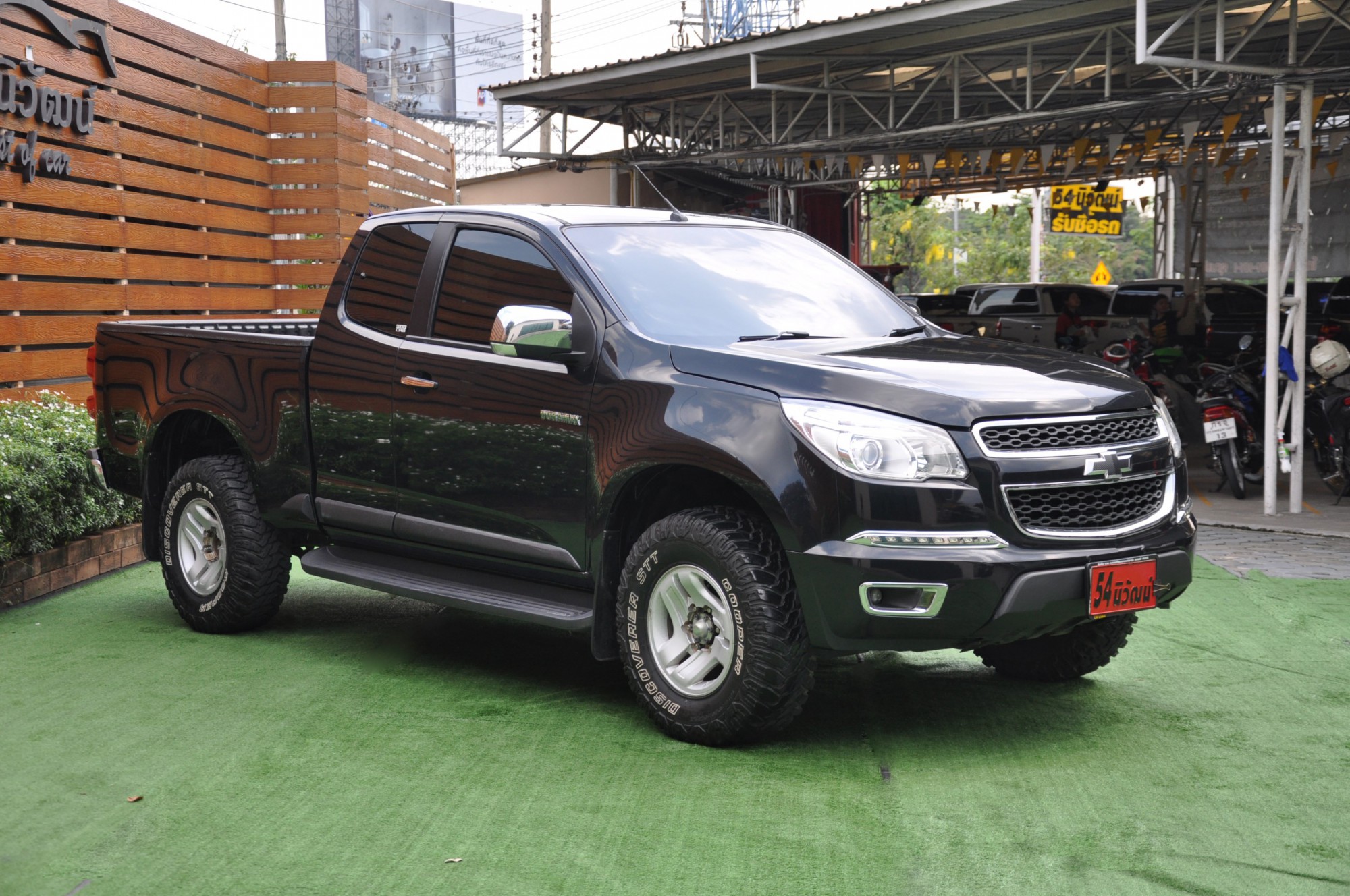Chevrolet Colorado Gen2 โฉมแคป ปี 2015 สีดำ (รูปที่ 2)