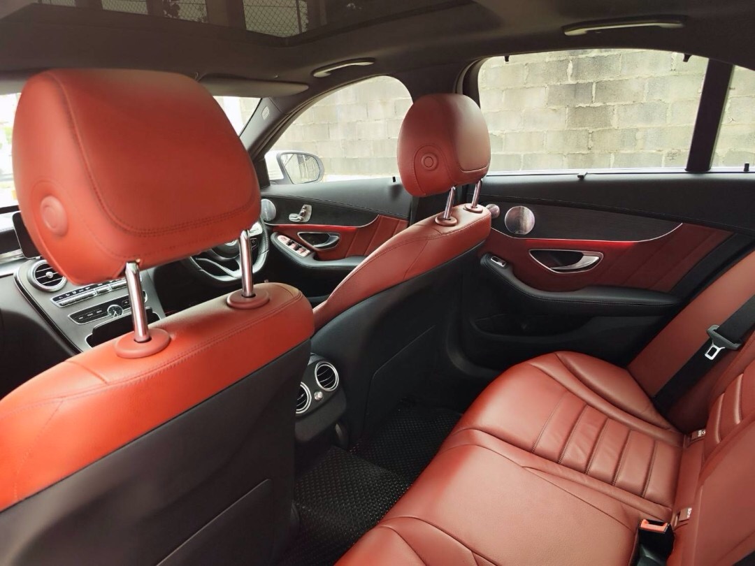 2021 Mercedes-Benz C-Class C 220 d สีขาว (รูปที่ 9)