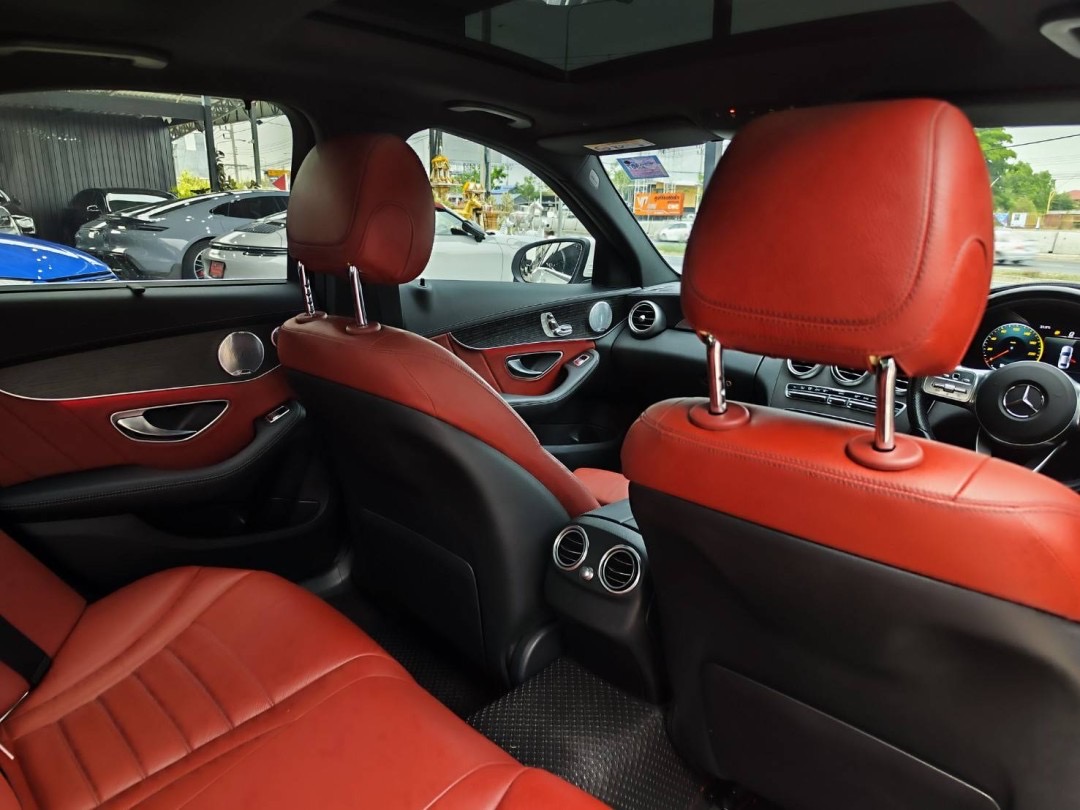 2021 Mercedes-Benz C-Class C 220 d สีขาว (รูปที่ 7)