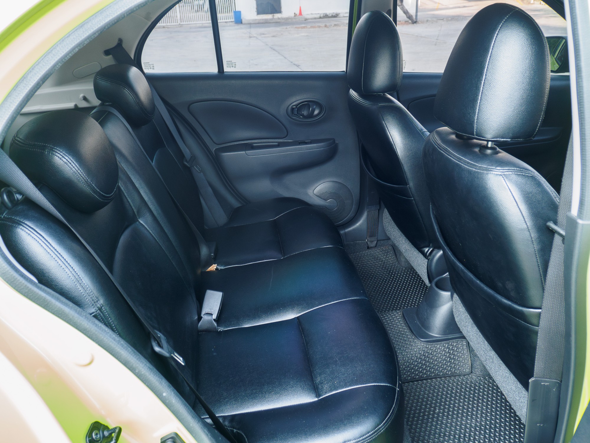 NISSAN MARCH 1.2EL (รูปที่ 10)