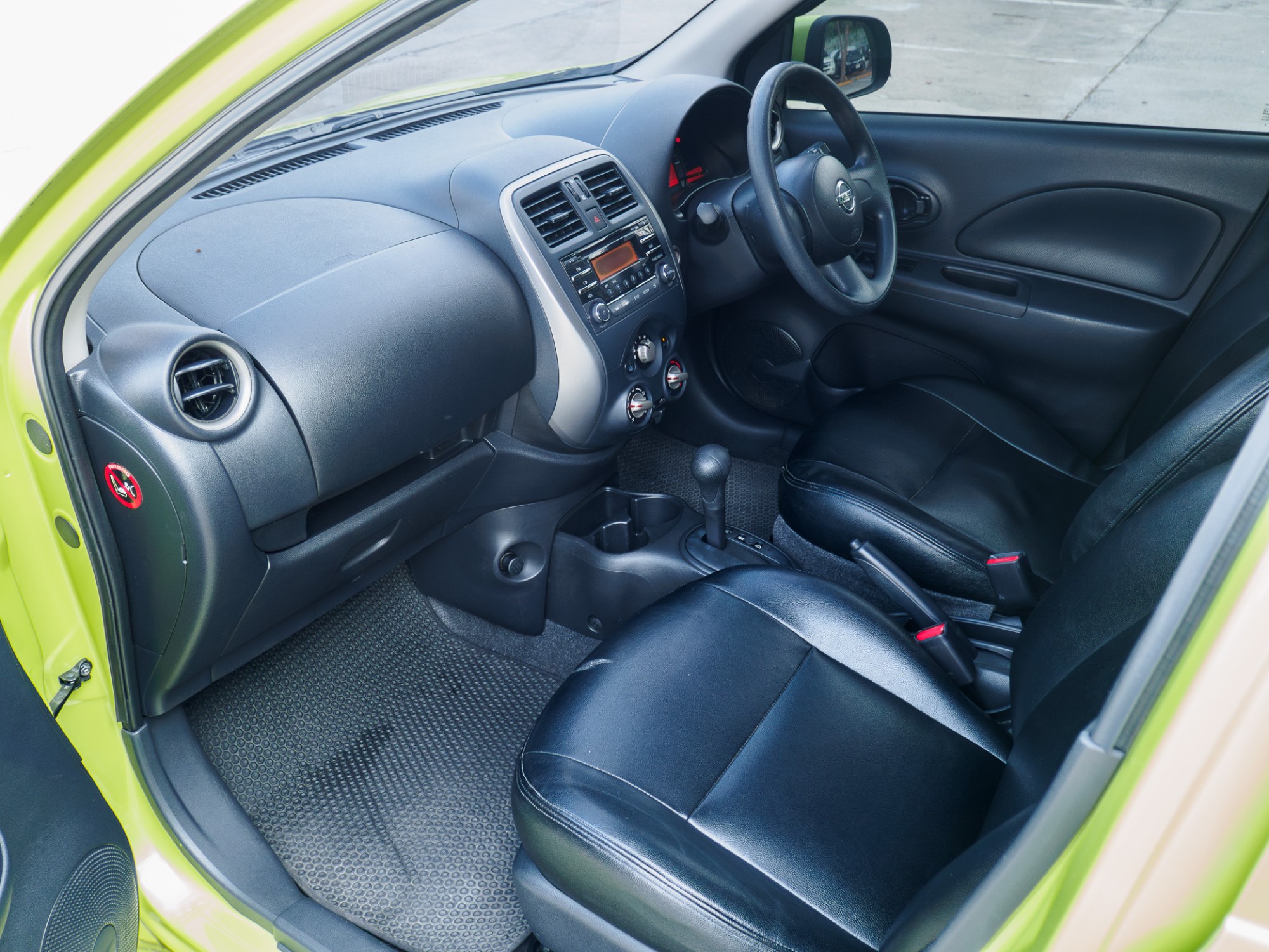 NISSAN MARCH 1.2EL (รูปที่ 13)