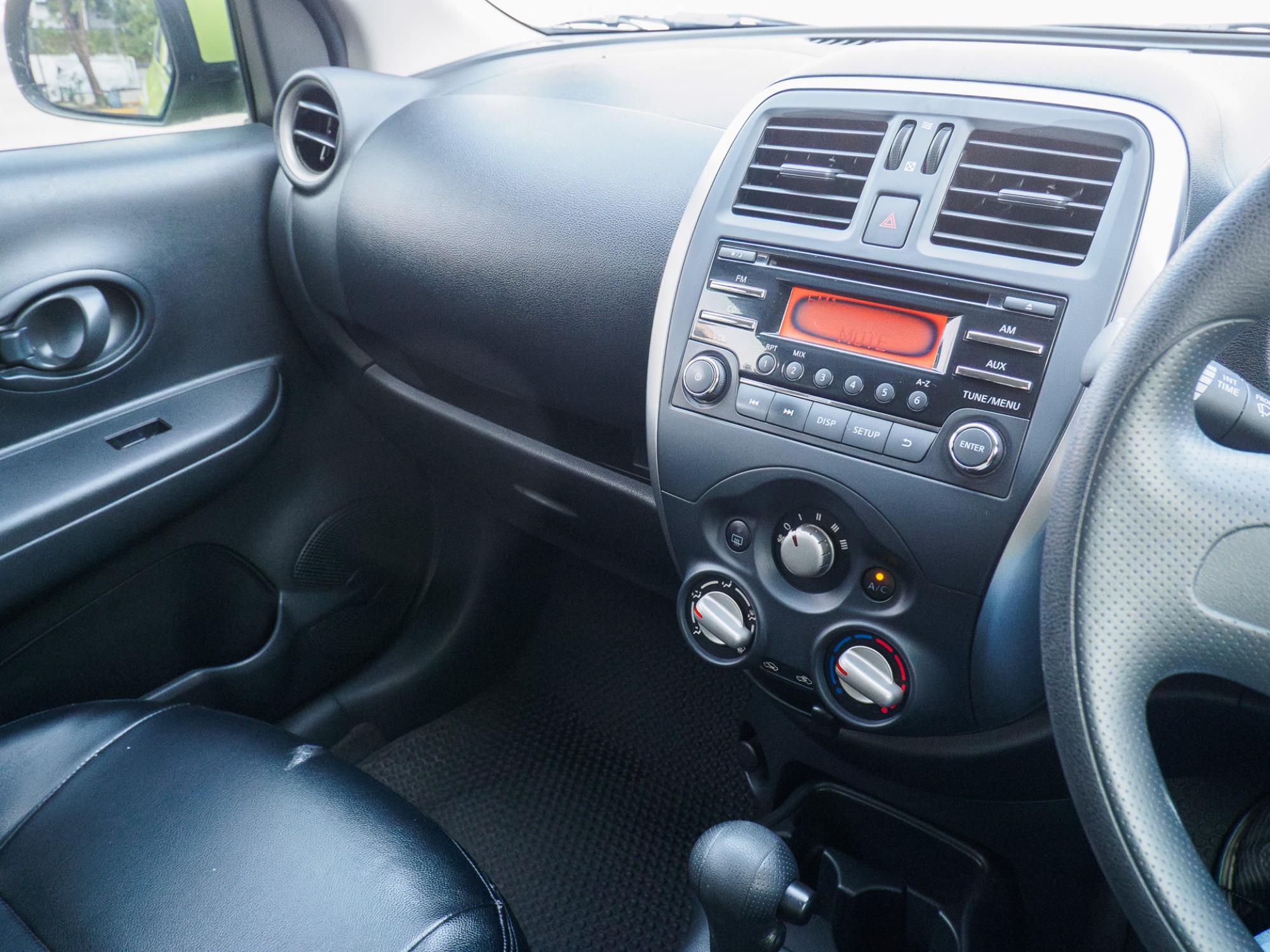 NISSAN MARCH 1.2EL (รูปที่ 11)