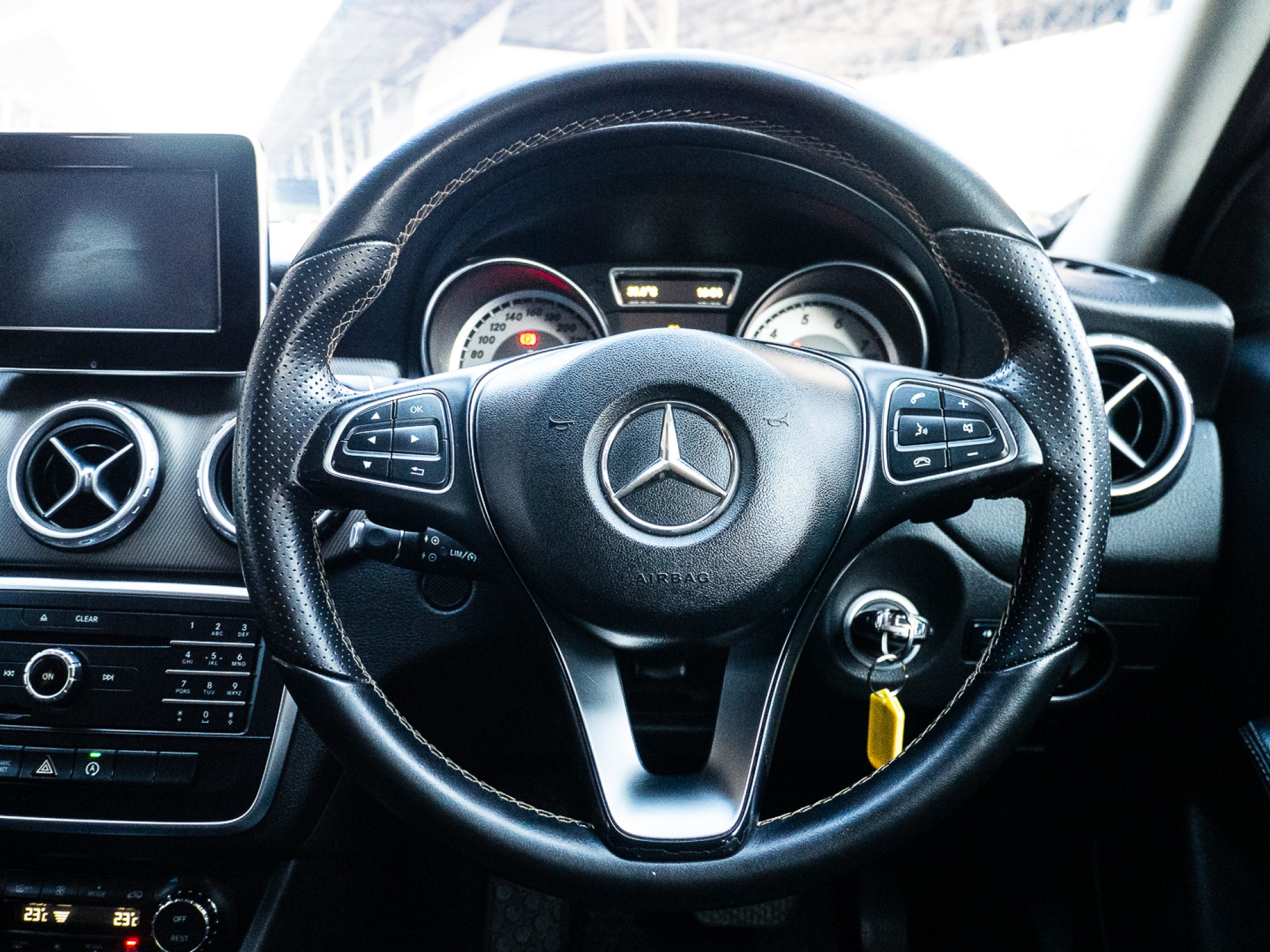 BENZ GLA 200 (รูปที่ 23)