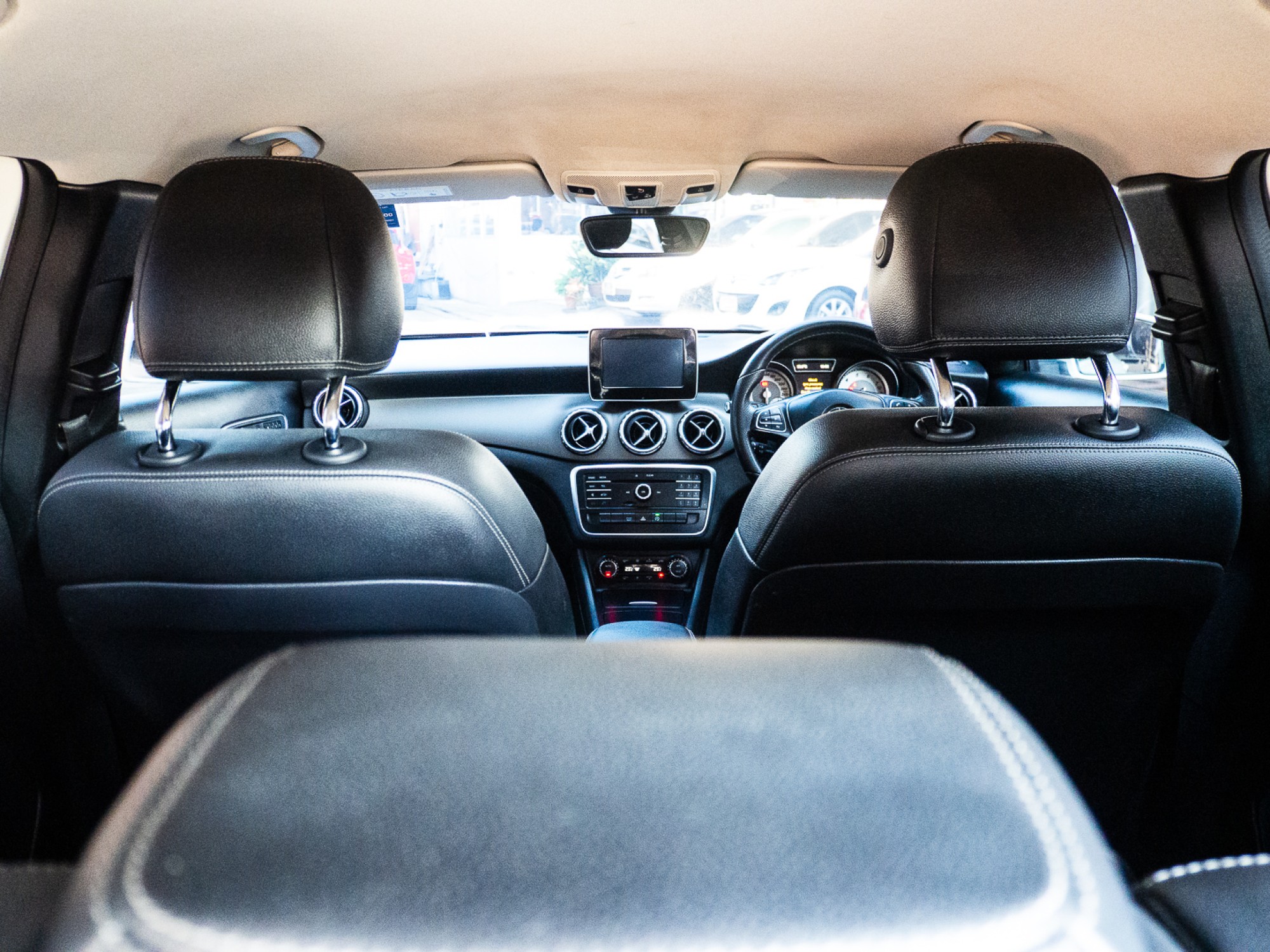 BENZ GLA 200 (รูปที่ 17)