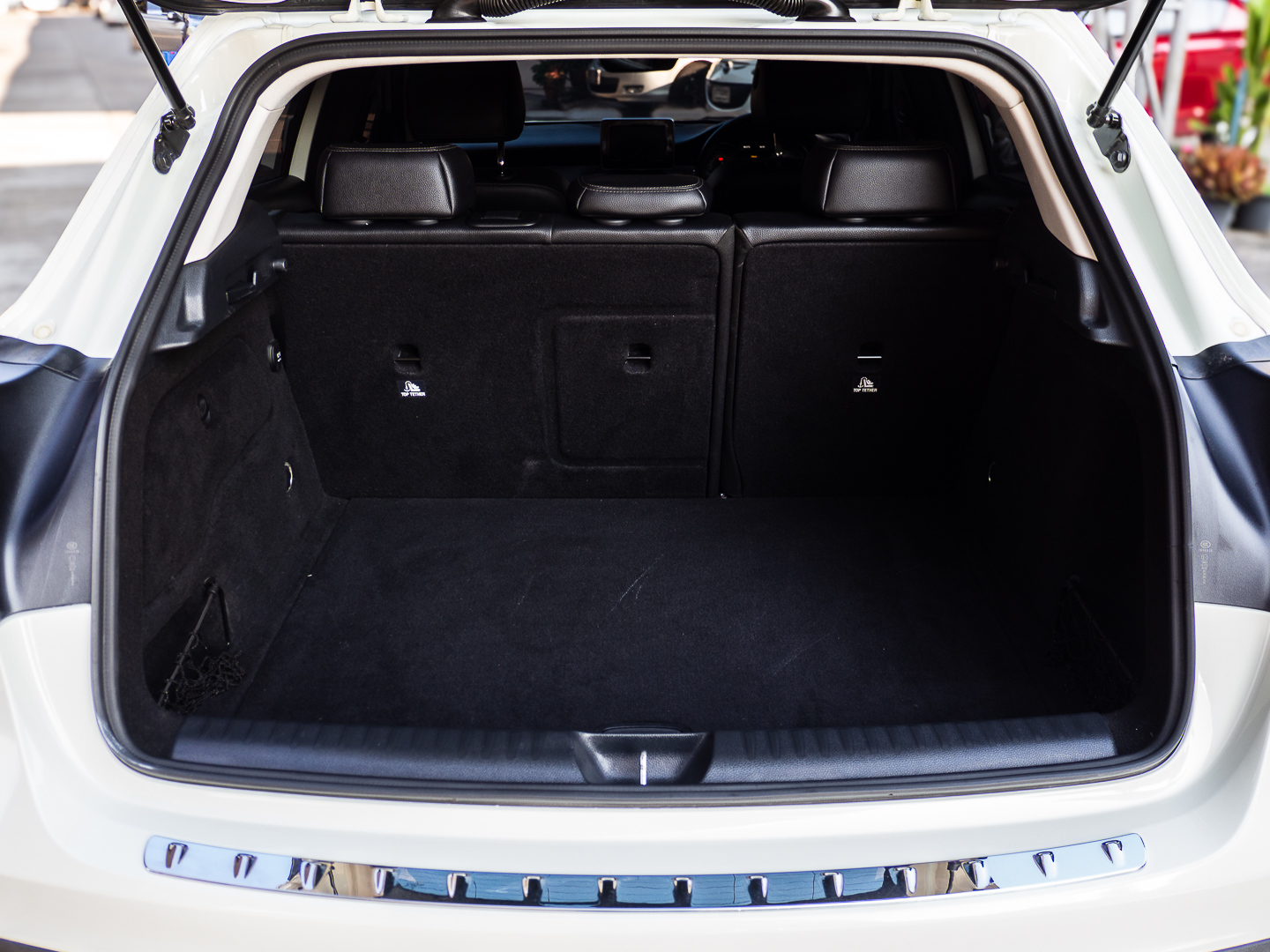 BENZ GLA 200 (รูปที่ 10)