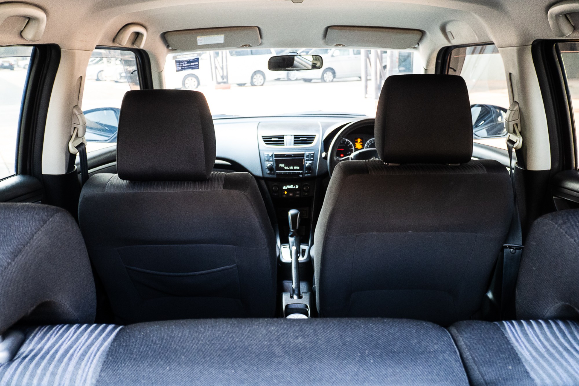SUZUKI SWIFT 1.5GLX (รูปที่ 13)
