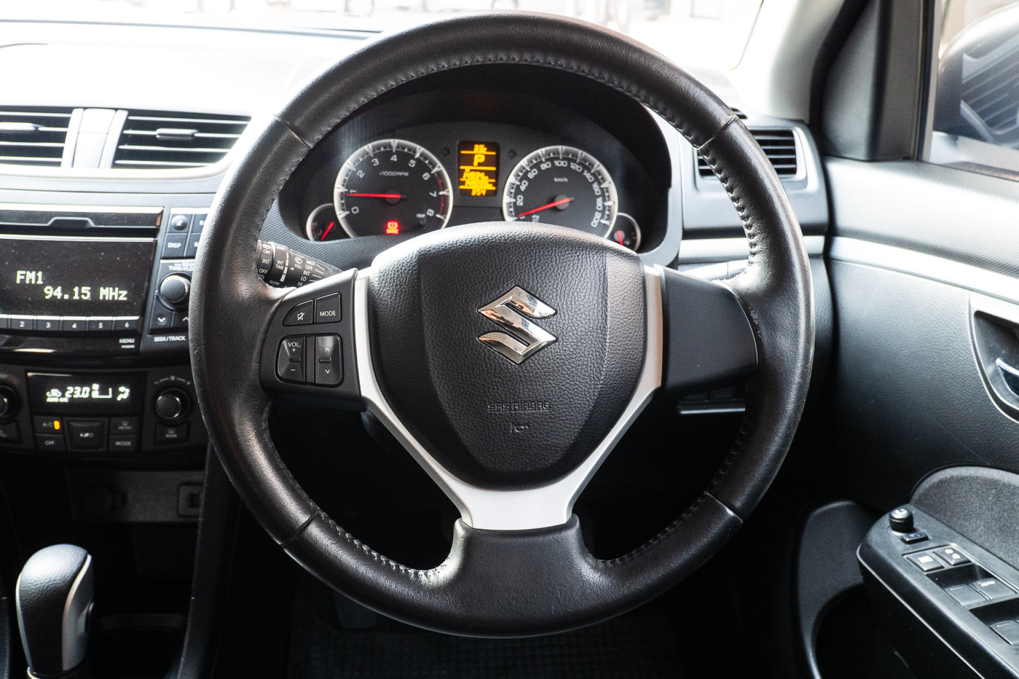 SUZUKI SWIFT 1.5GLX (รูปที่ 25)