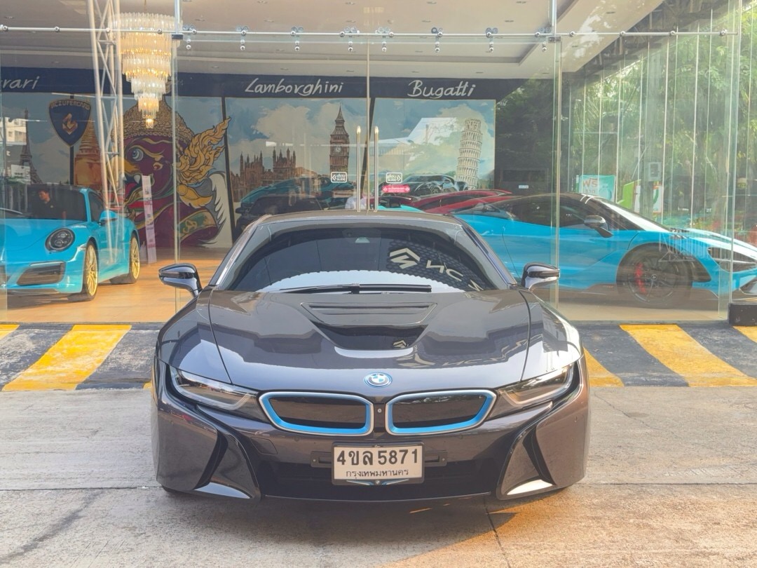 2015 BMW i8 สีเทา (รูปที่ 2)