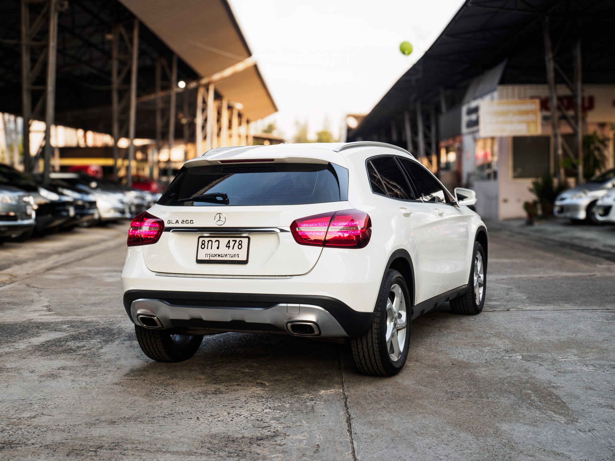 MERCEDES BENZ GLA200 (รูปที่ 13)