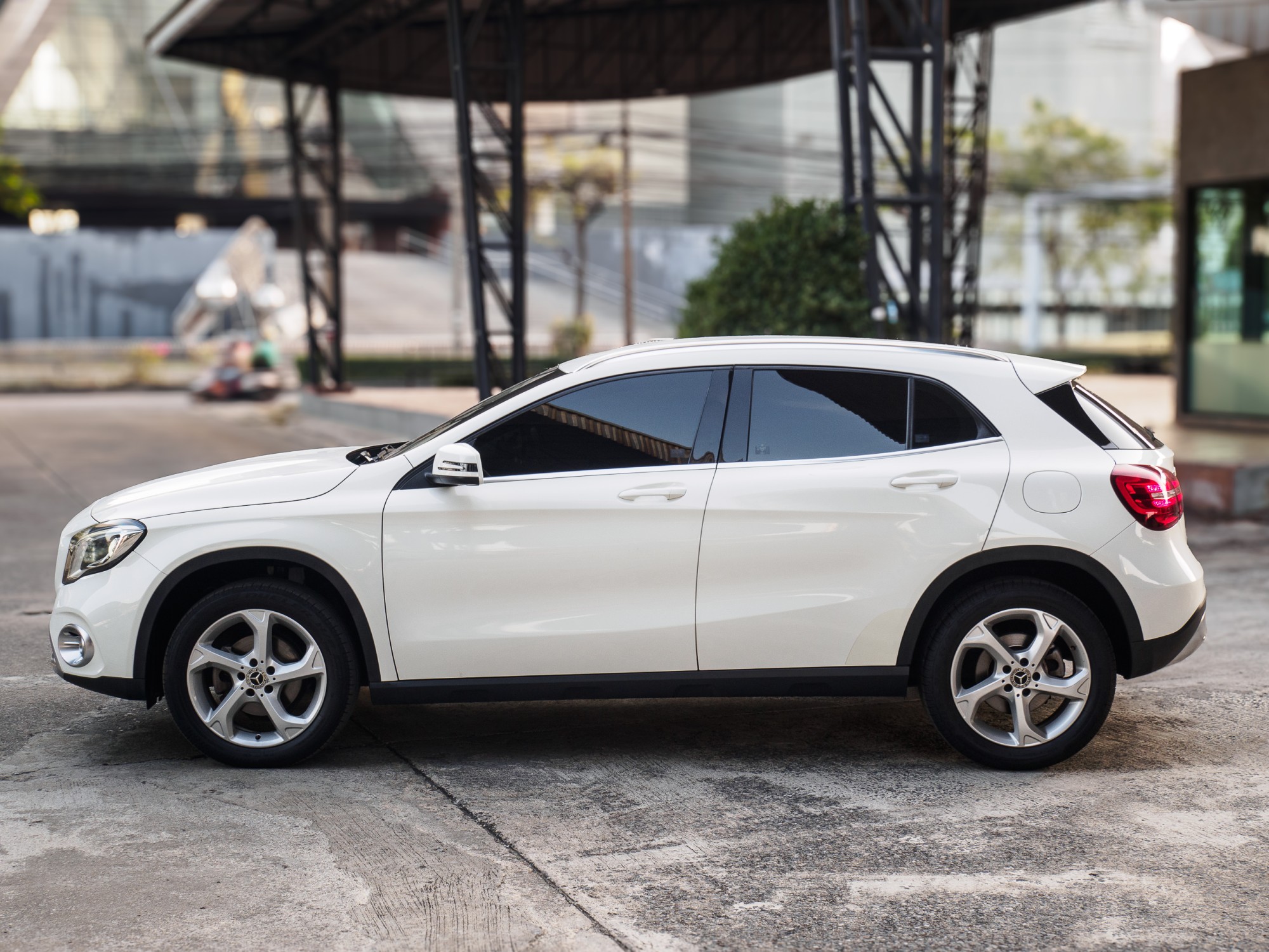 MERCEDES BENZ GLA200 (รูปที่ 10)