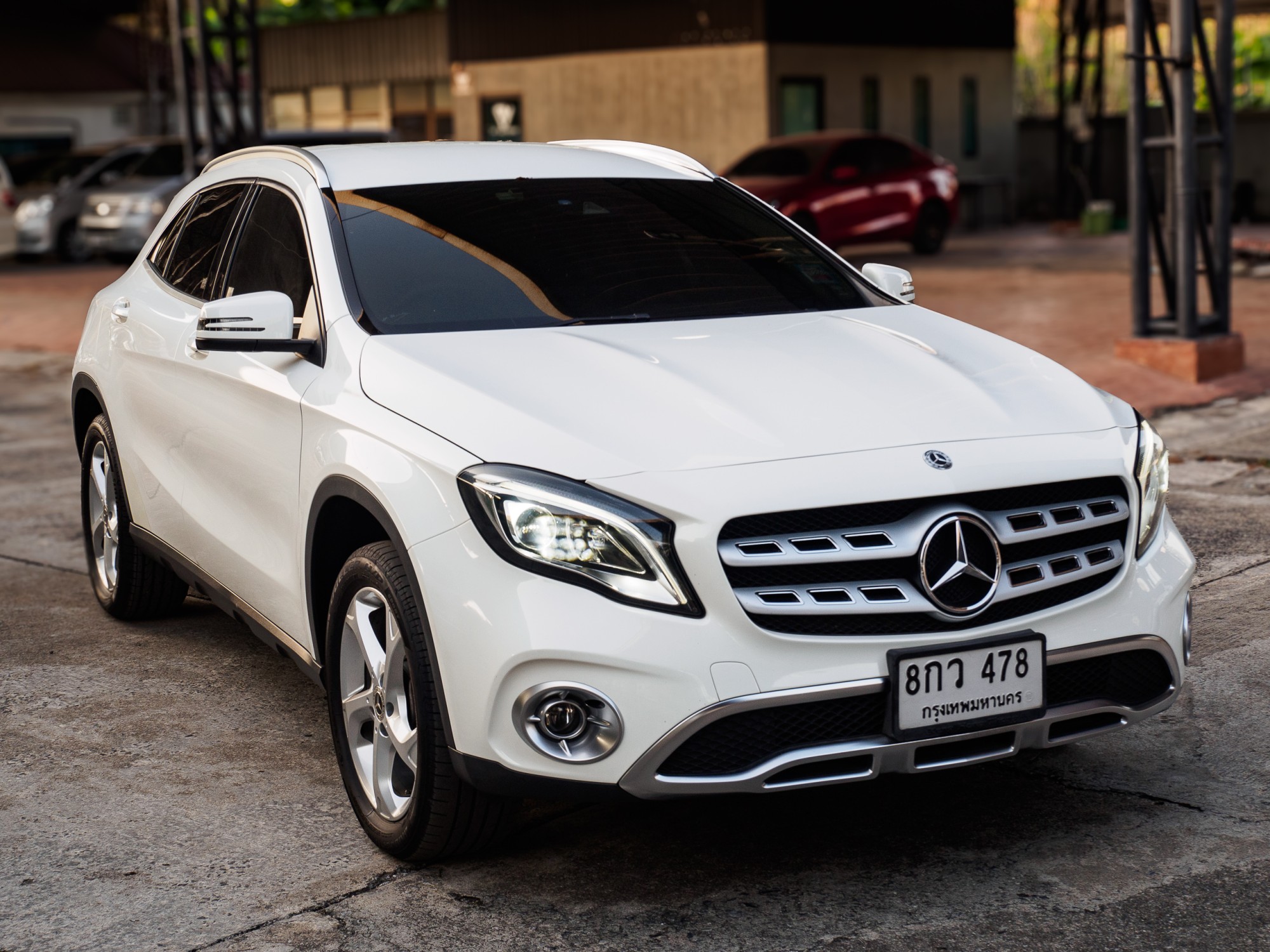 MERCEDES BENZ GLA200 (รูปที่ 4)