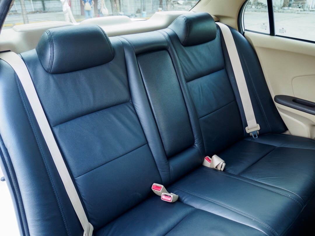2013 Honda Brio Amaze สีขาว (รูปที่ 14)