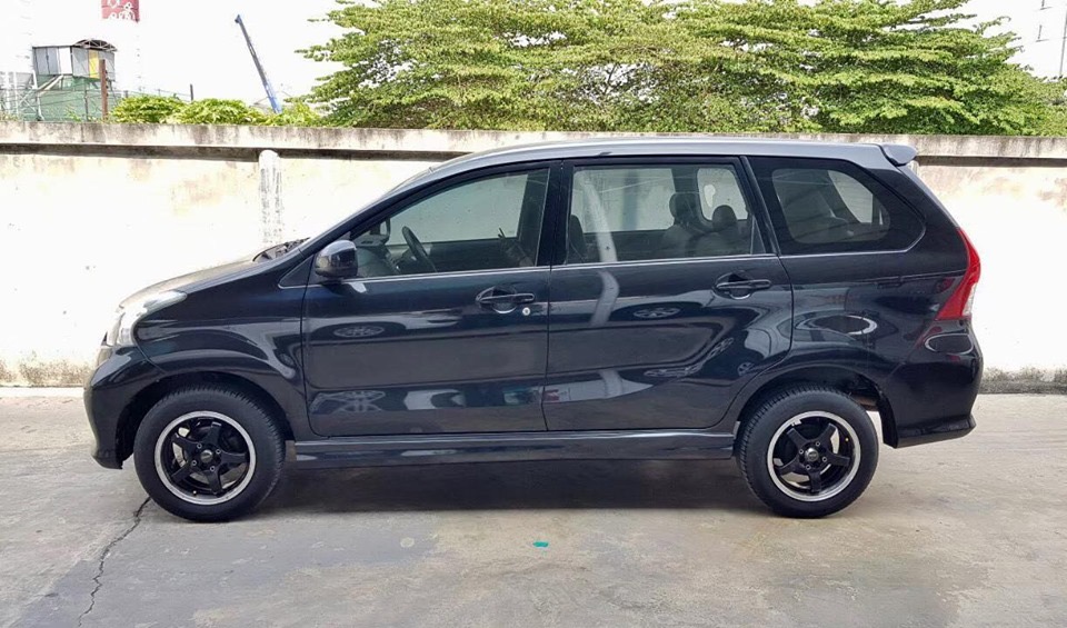 Toyota Avanza ปี 2013 สีดำ (รูปที่ 6)