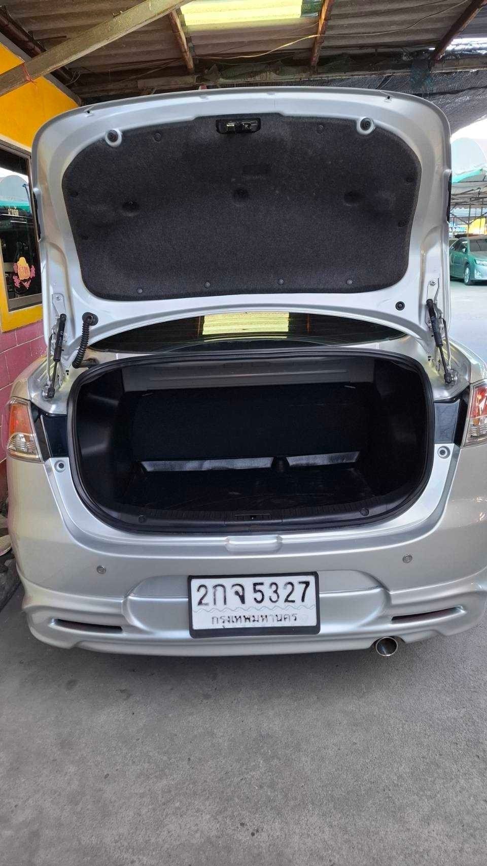2013 Mazda 2 Elegance (4 ประตู) สีเงิน (รูปที่ 3)