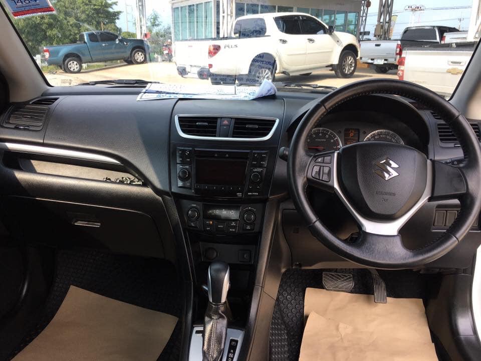 Suzuki Swift ปี 2013 สีขาว (รูปที่ 3)