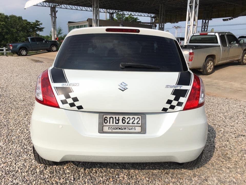 Suzuki Swift ปี 2013 สีขาว (รูปที่ 6)