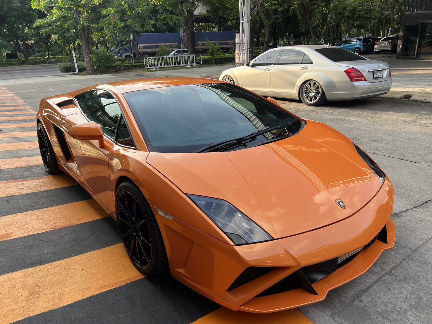 2013 Lamborghini Gallardo สีส้ม (รูปที่ 14)