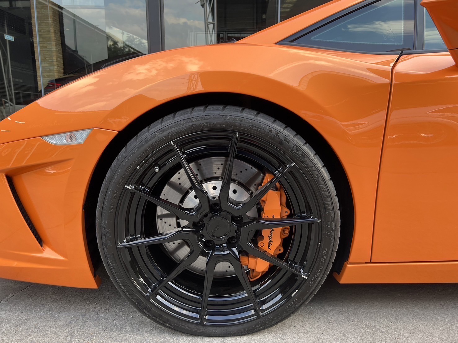 2013 Lamborghini Gallardo สีส้ม (รูปที่ 3)