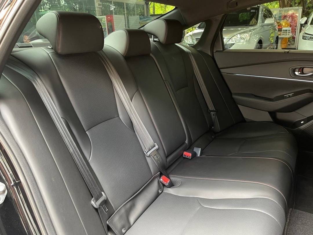 2023 Honda Accord สีดำ (รูปที่ 3)