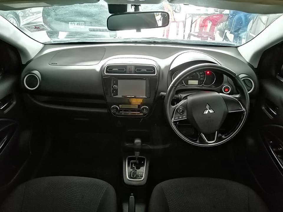 Mitsubishi Attrage ปี 2018 สีเทา (รูปที่ 5)