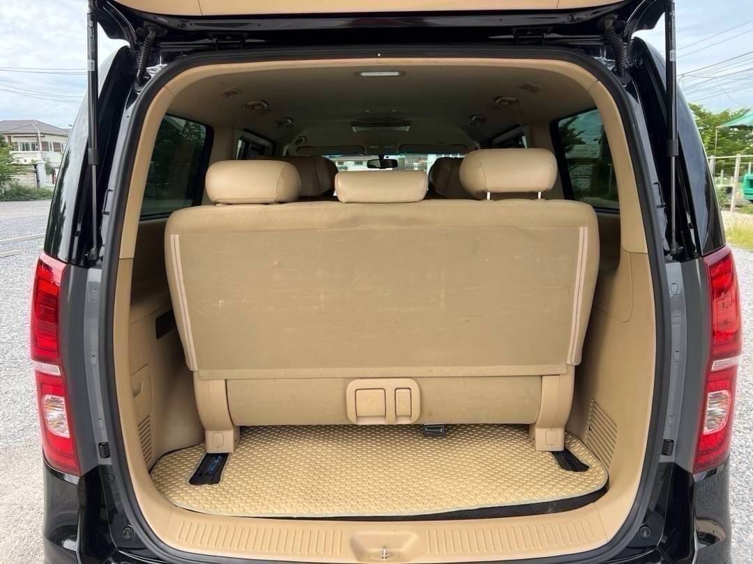 2018 Hyundai H-1 สีดำ (รูปที่ 7)
