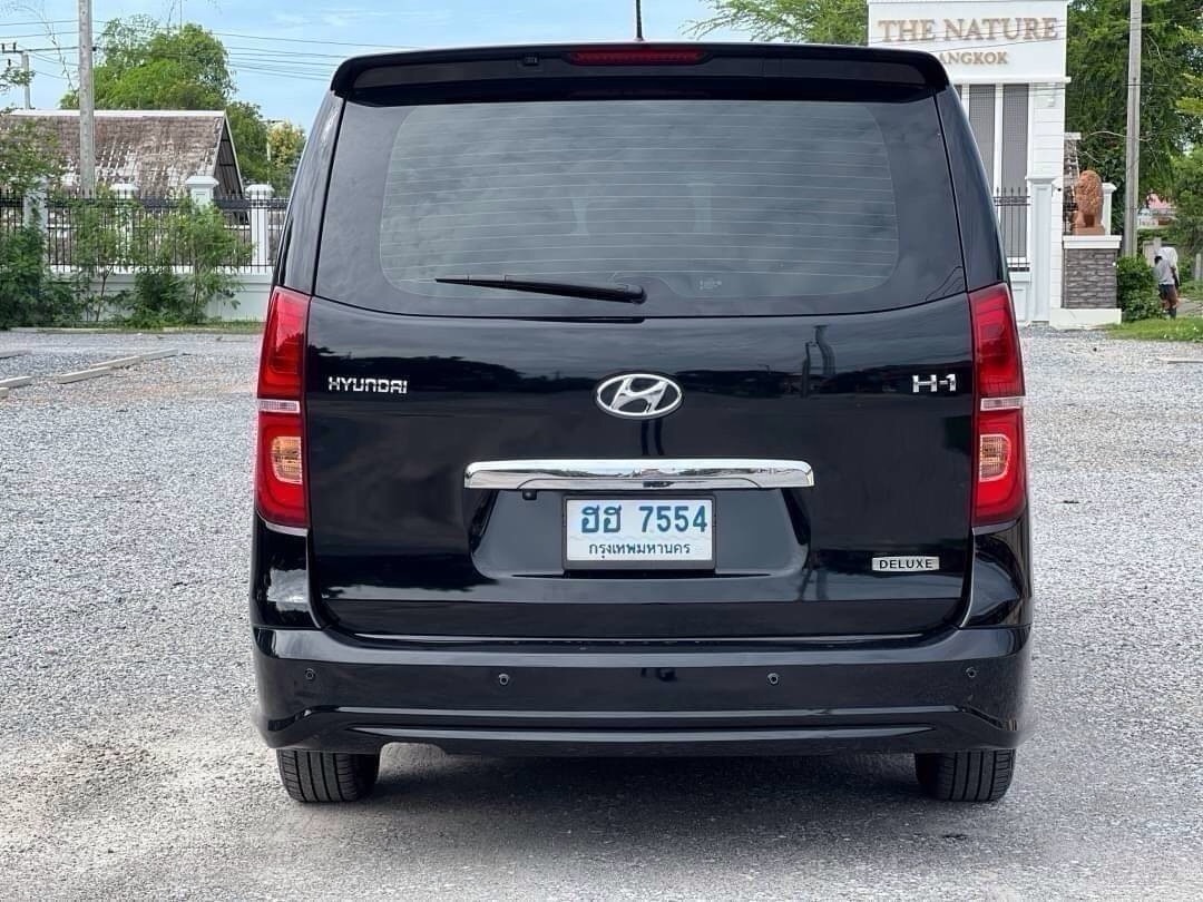 2018 Hyundai H-1 สีดำ (รูปที่ 16)