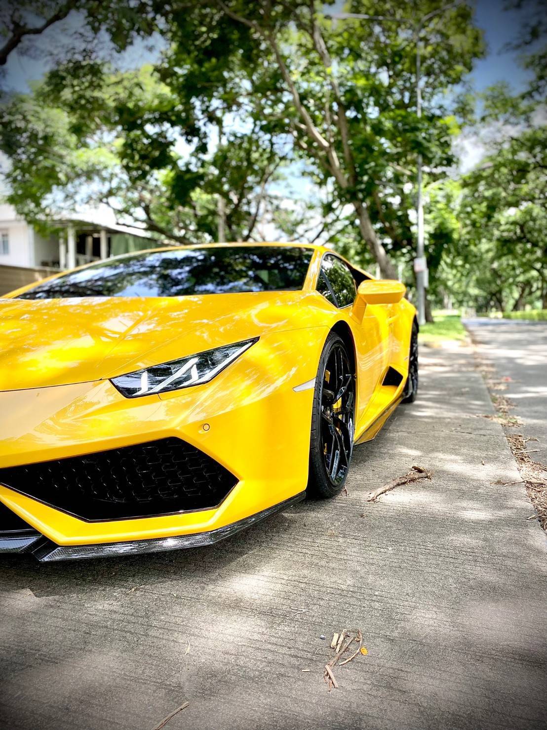 2016 Lamborghini Huracan Evo Spyder สีเหลือง