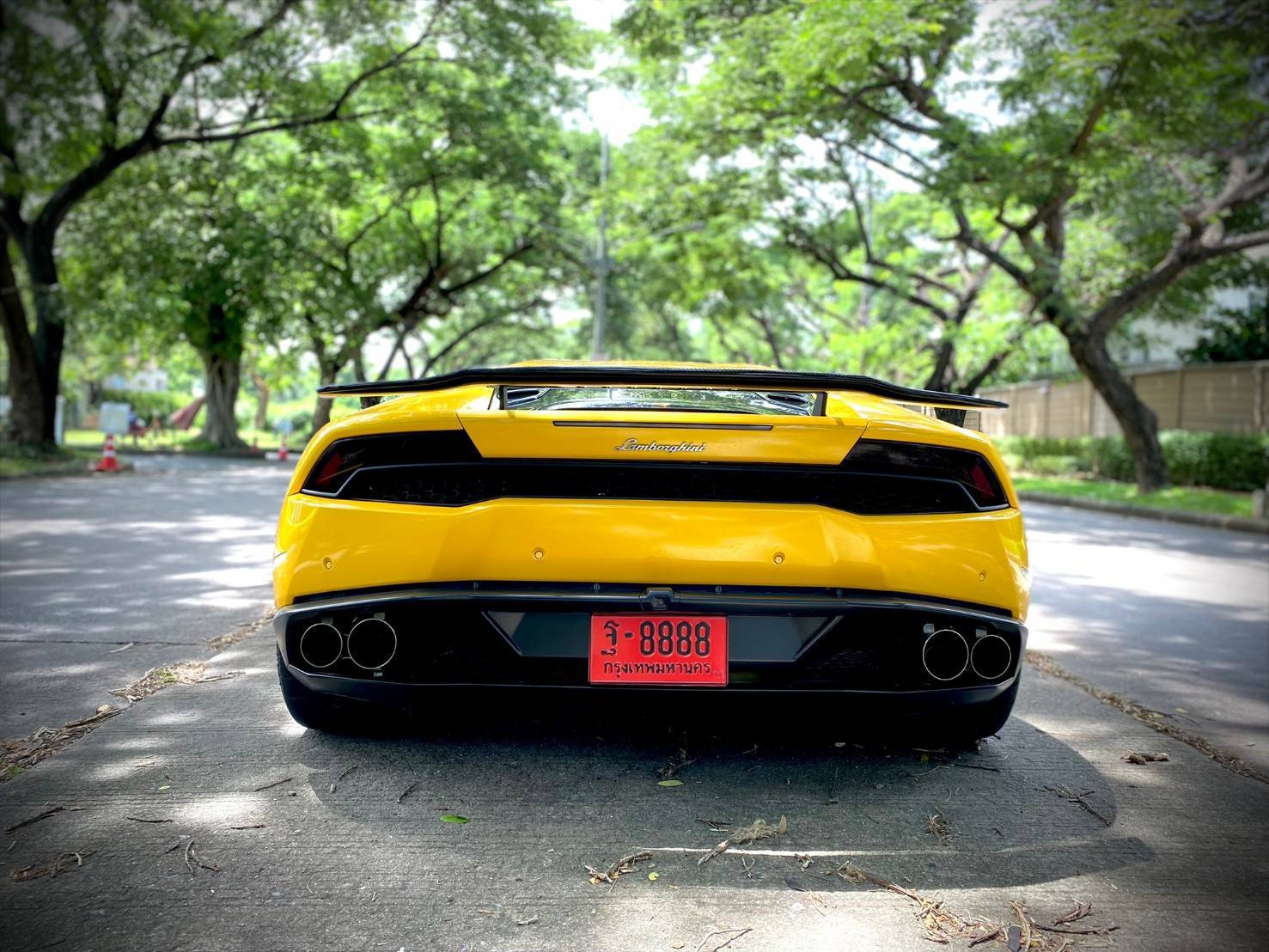 2016 Lamborghini Huracan Evo Spyder สีเหลือง (รูปที่ 18)