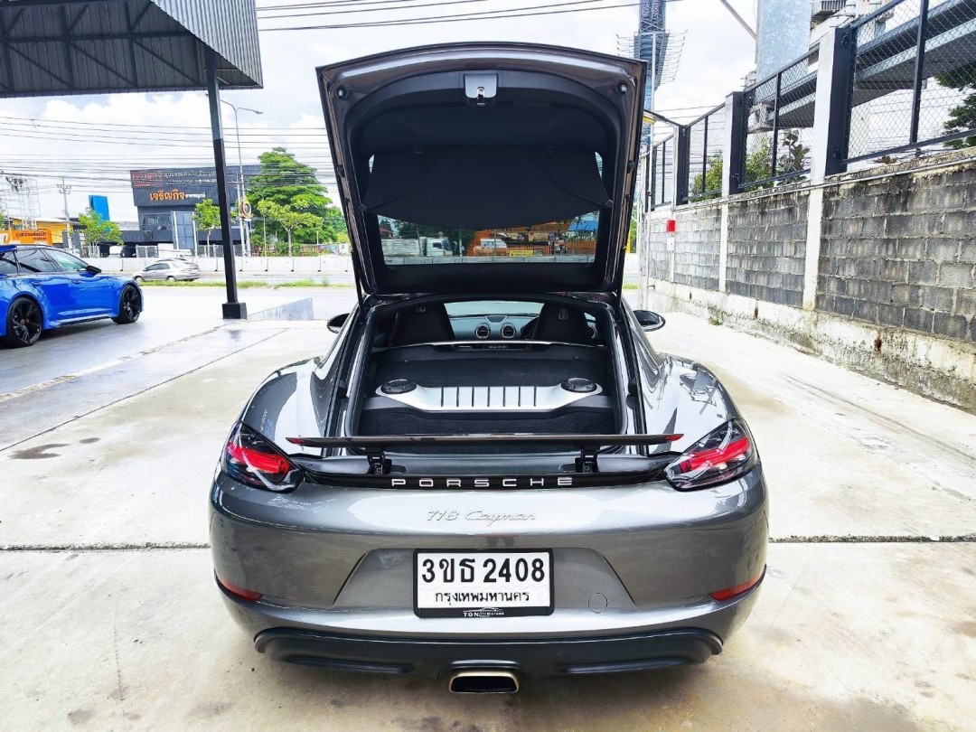 2018 Porsche 718 CAYMAN 2.0 Turbo PDK สีเทา (รูปที่ 11)