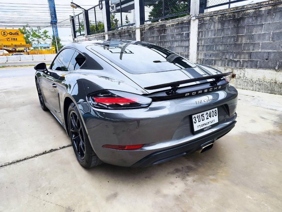 2018 Porsche 718 CAYMAN 2.0 Turbo PDK สีเทา (รูปที่ 12)