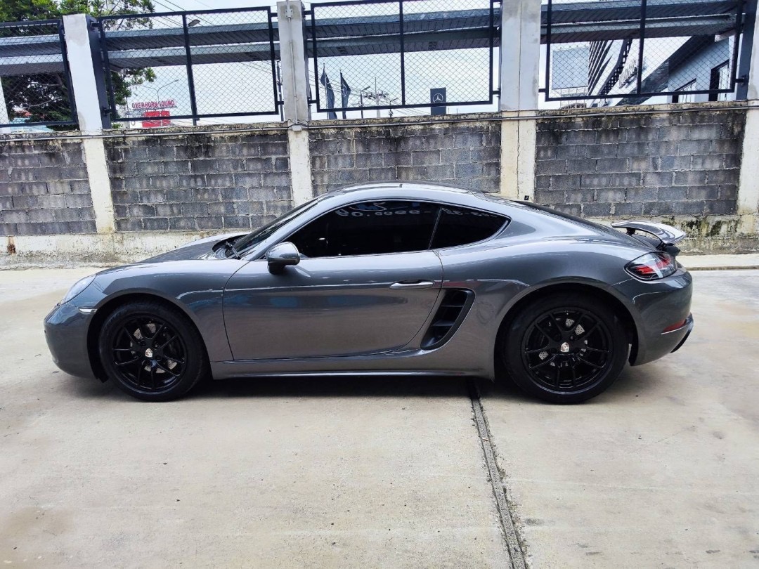 2018 Porsche 718 CAYMAN 2.0 Turbo PDK สีเทา (รูปที่ 10)