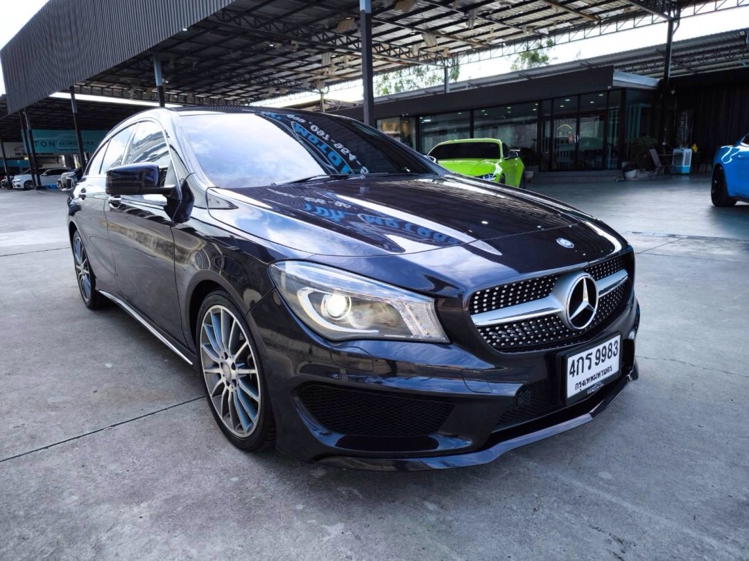 2015 Mercedes-Benz CLA-Class CLA-CLass CLA250 สีดำ (รูปที่ 3)