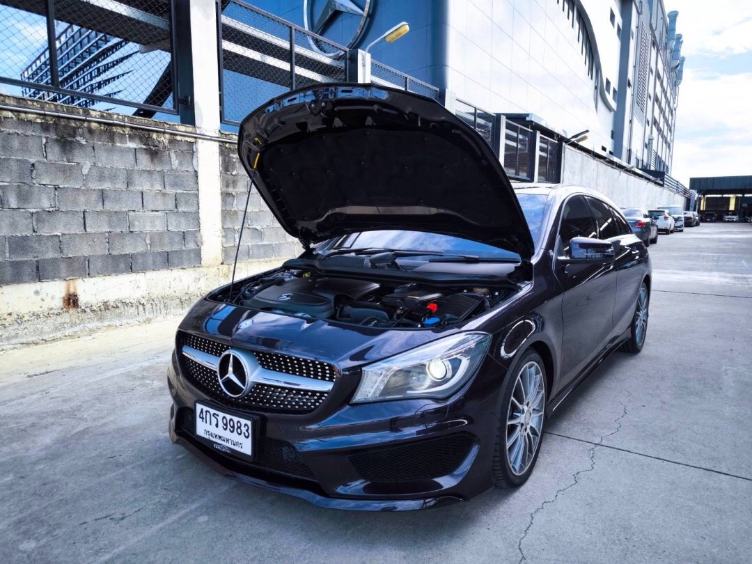 2015 Mercedes-Benz CLA-Class CLA-CLass CLA250 สีดำ (รูปที่ 4)