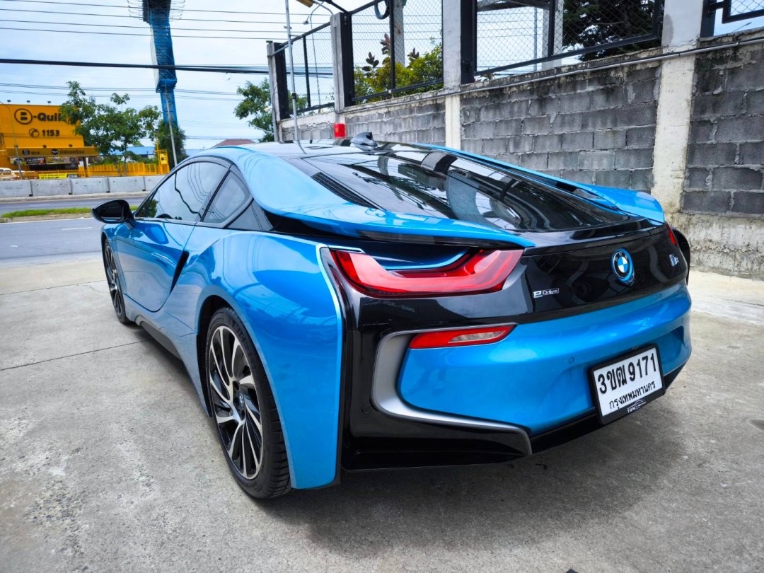 2011 BMW i8 สีน้ำเงิน (รูปที่ 10)