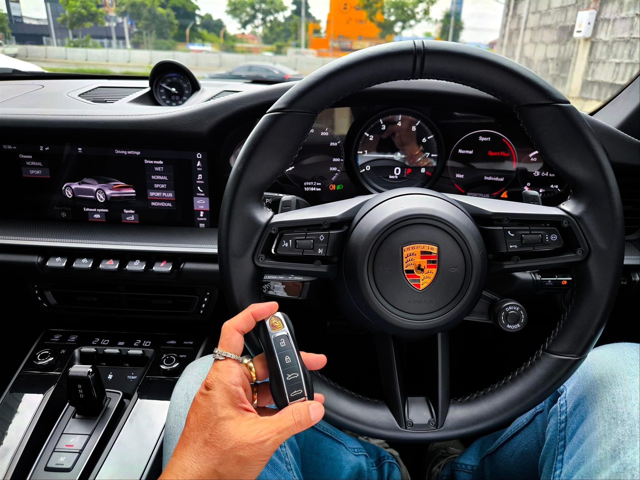 2020 Porsche 911 CARRERA S 3.0 PDK สีเทา (รูปที่ 4)