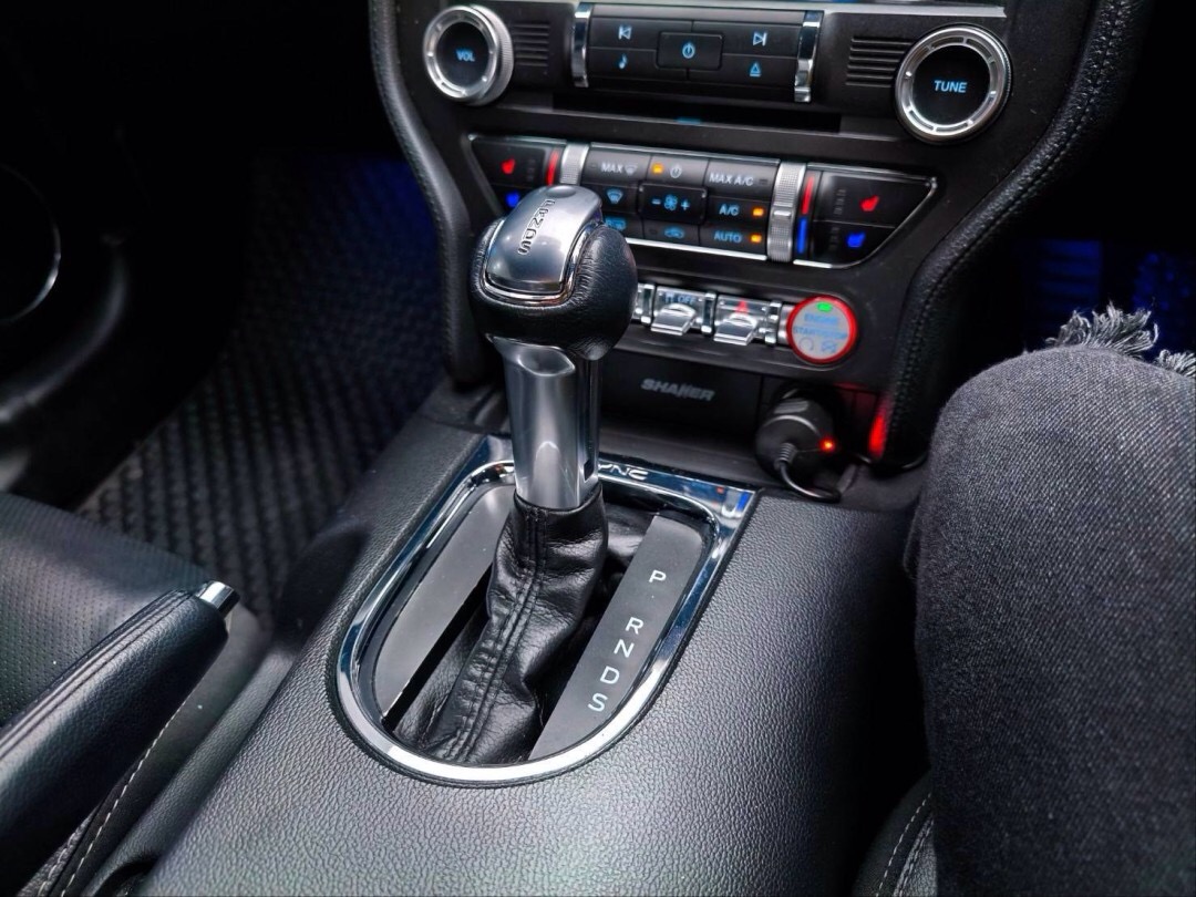 2017 Ford Mustang 2.3L สีฟ้า (รูปที่ 7)