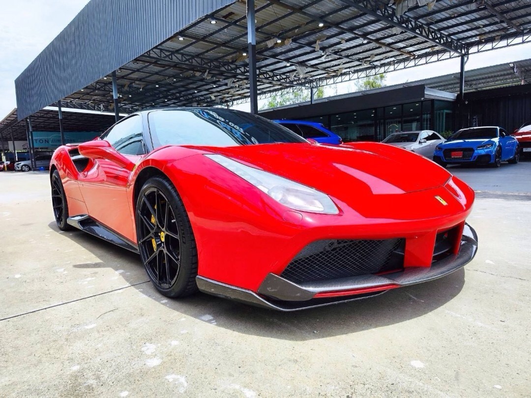 2017 Ferrari 488 GTB สีแดง (รูปที่ 7)