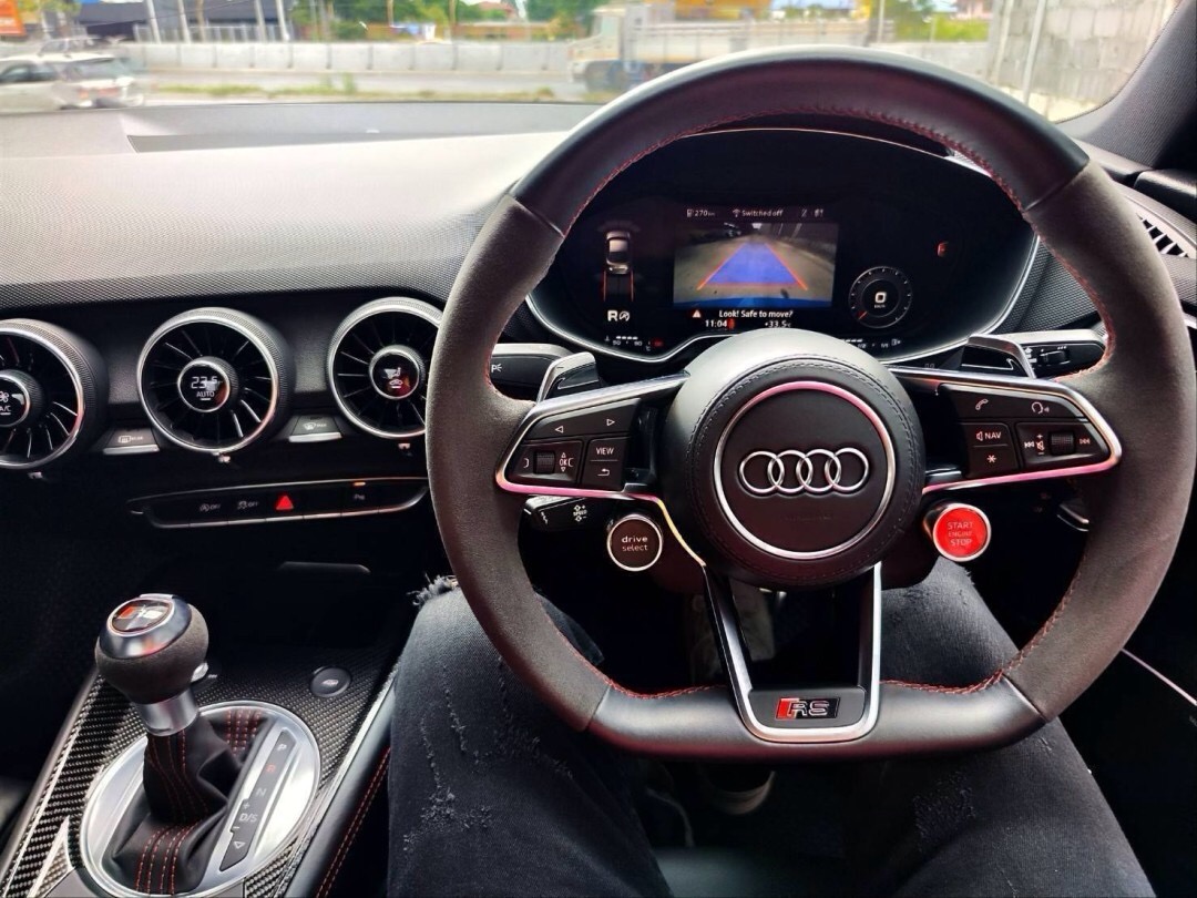 2022 Audi TT RS Coupe สีฟ้า (รูปที่ 5)