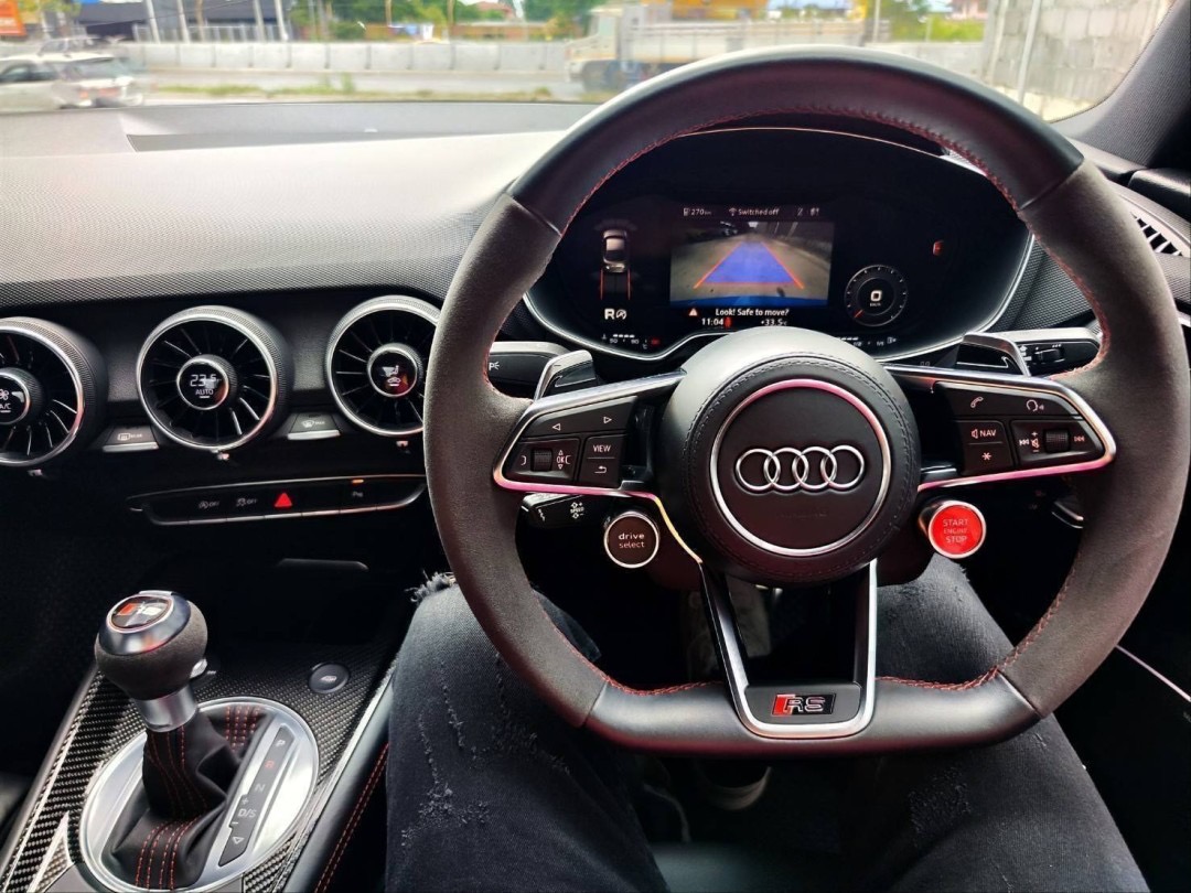 2022 Audi TT RS Coupe สีฟ้า (รูปที่ 9)