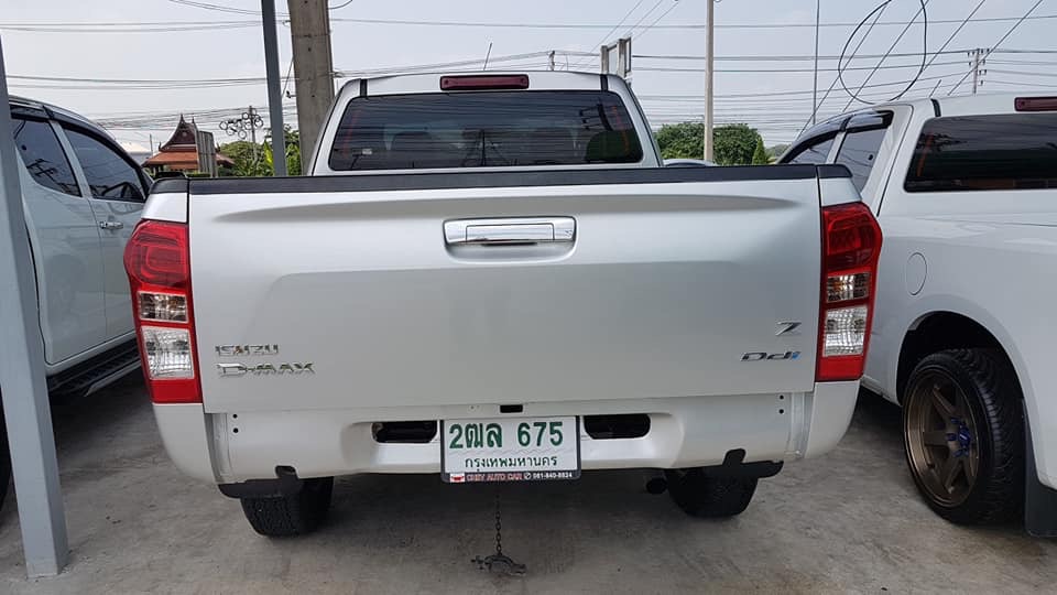 Isuzu D-Max Hi-Lander (Cab) ปี 2015 สีเงิน (รูปที่ 6)