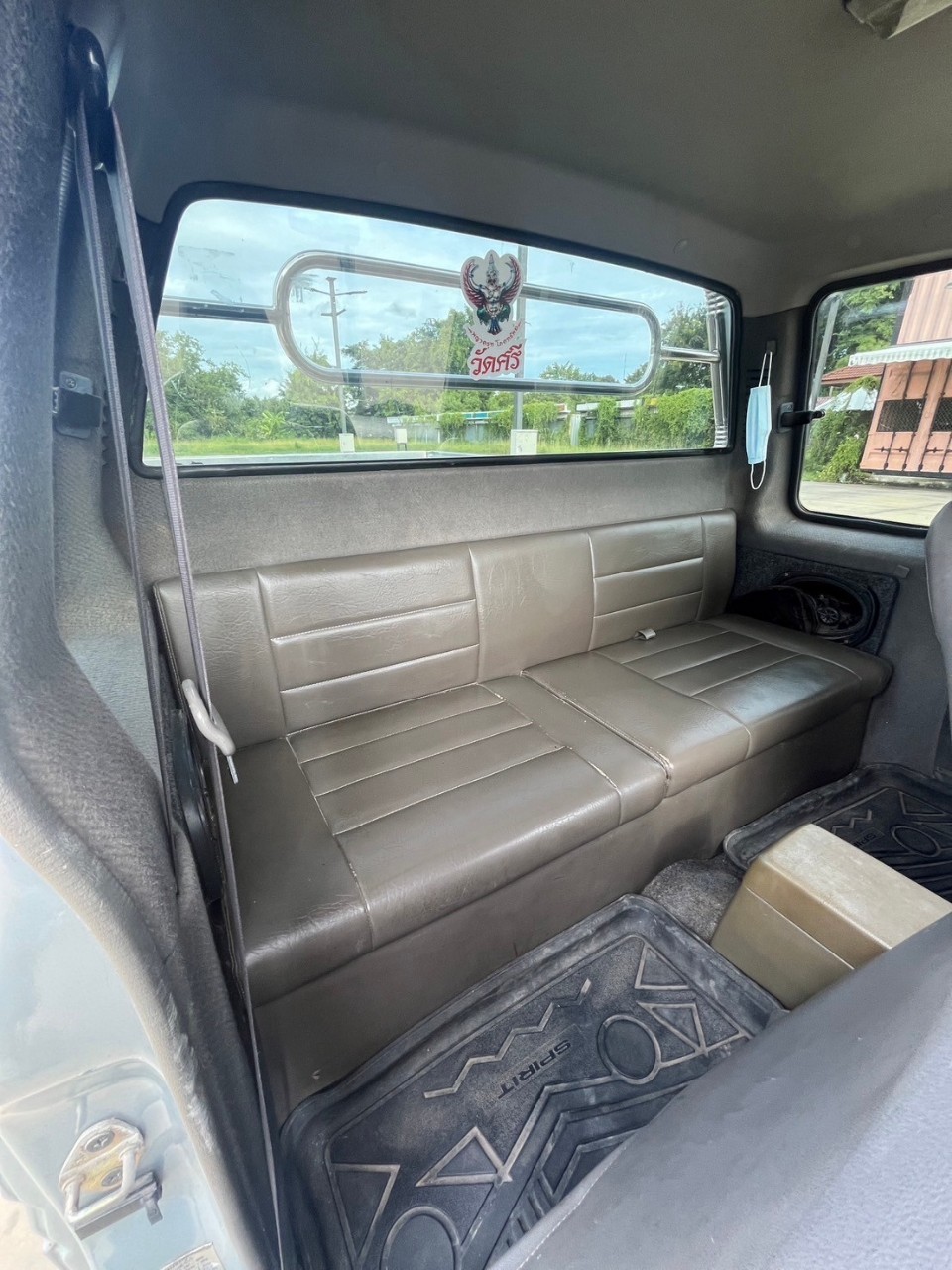 2000 Isuzu Dragon SLX 2.5 สีเทา (รูปที่ 4)