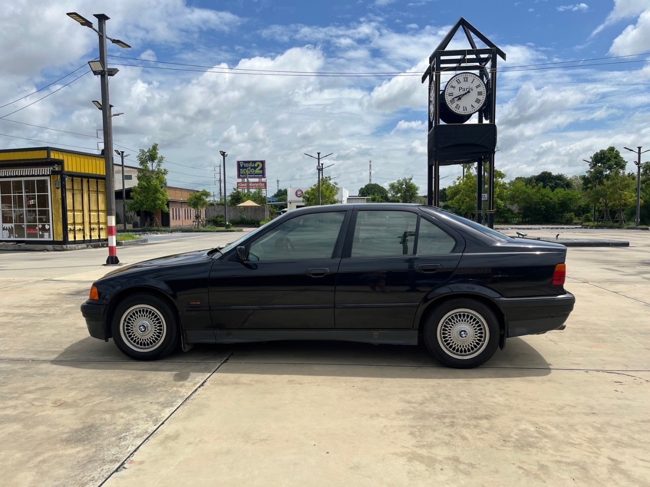 1996 BMW 318i 1.8 สีดำ (รูปที่ 4)